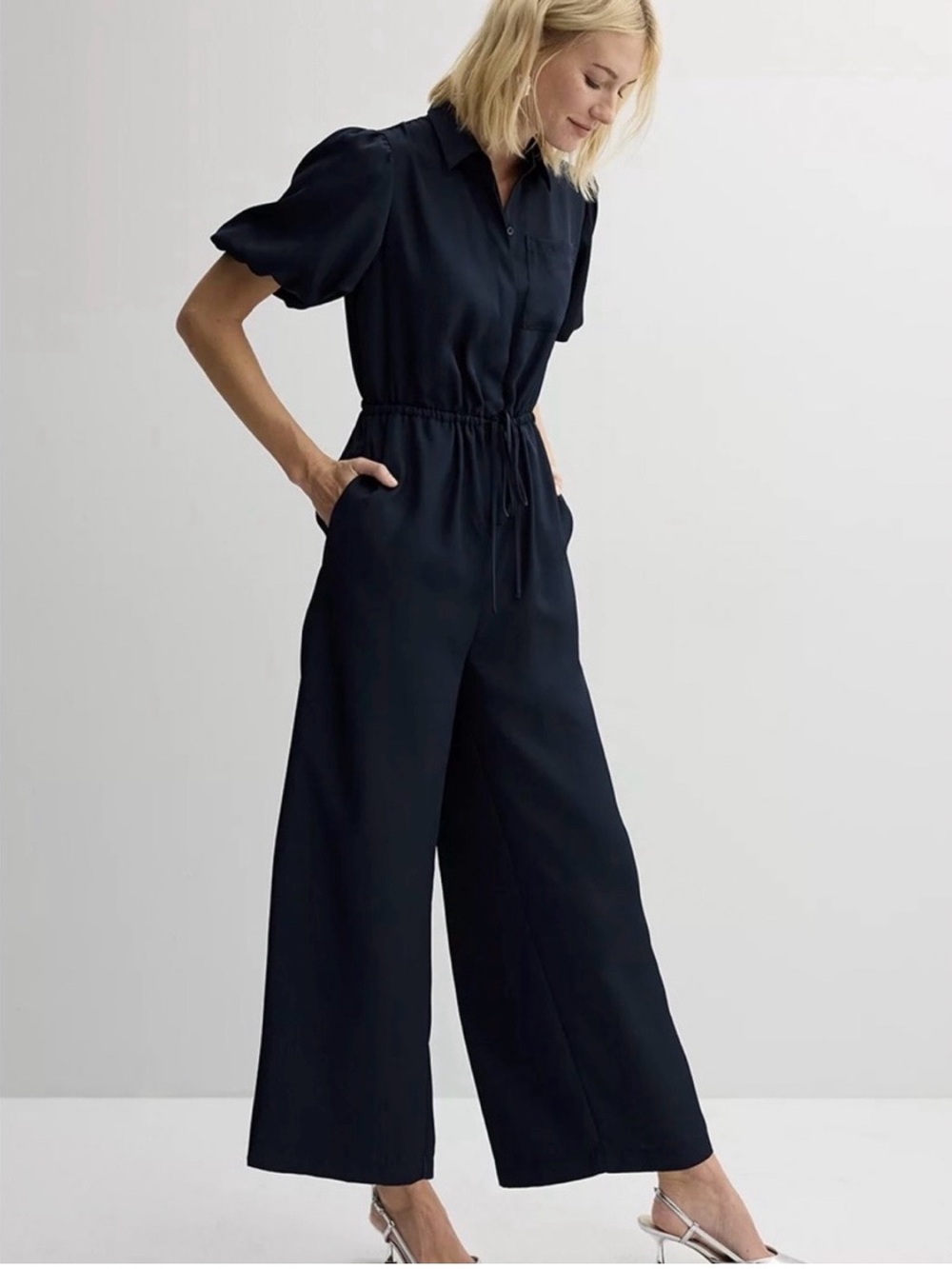 Nine West Women's Navy Wide-Leg Utility Jumpsuit. Size Small. Like New.